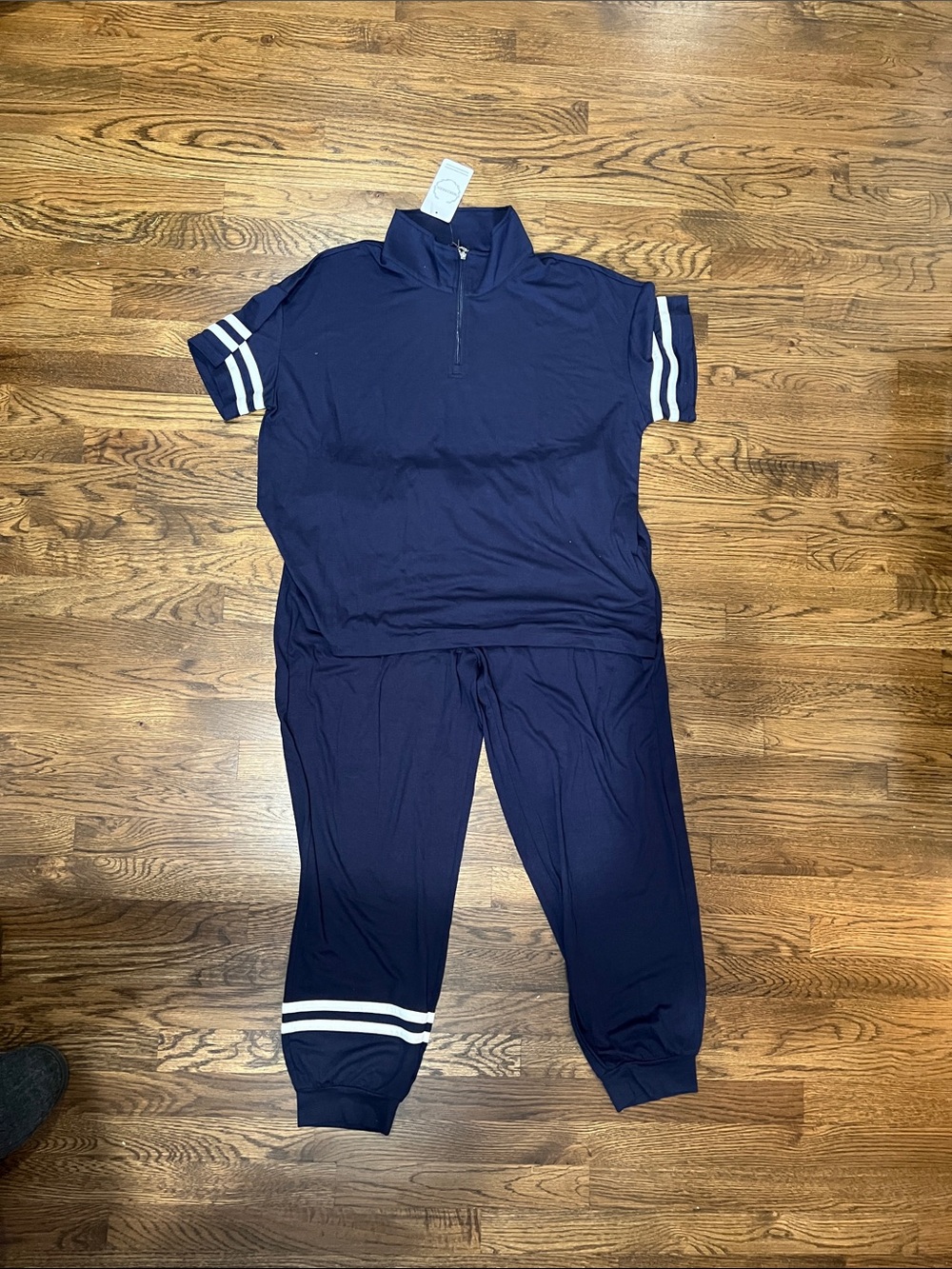Mascomoda Navy Two-Piece Active Set with White Stripe Accents